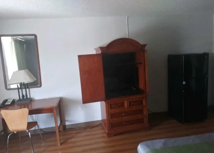 Studio Star Fairgrounds Extended Hotel